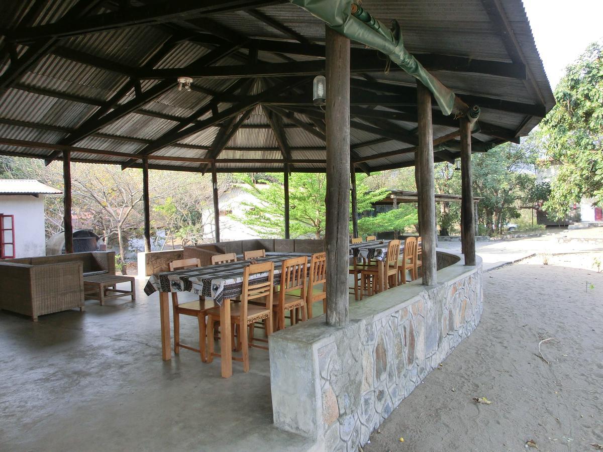 Matema Lake Shore Resort エクステリア 写真