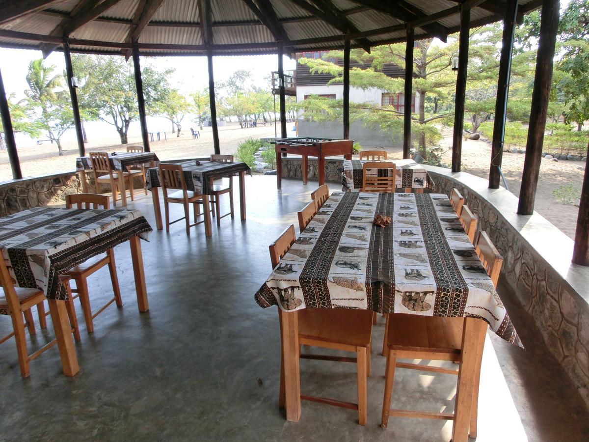 Matema Lake Shore Resort エクステリア 写真